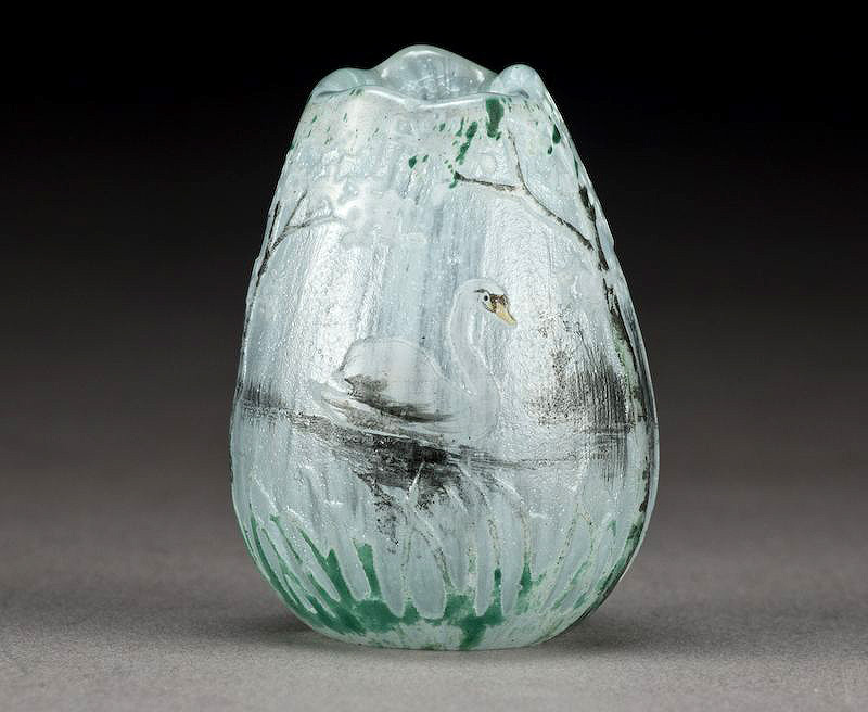 Daum Nancy, Swan Miniature Broken Egg